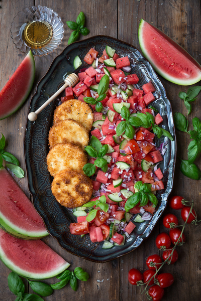 Melonsallad med pankostekt Travnicki vitost